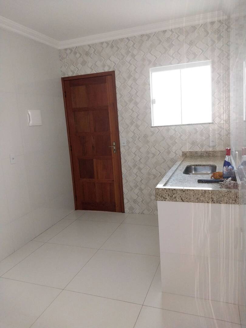 Casa à venda com 2 quartos, 90m² - Foto 8