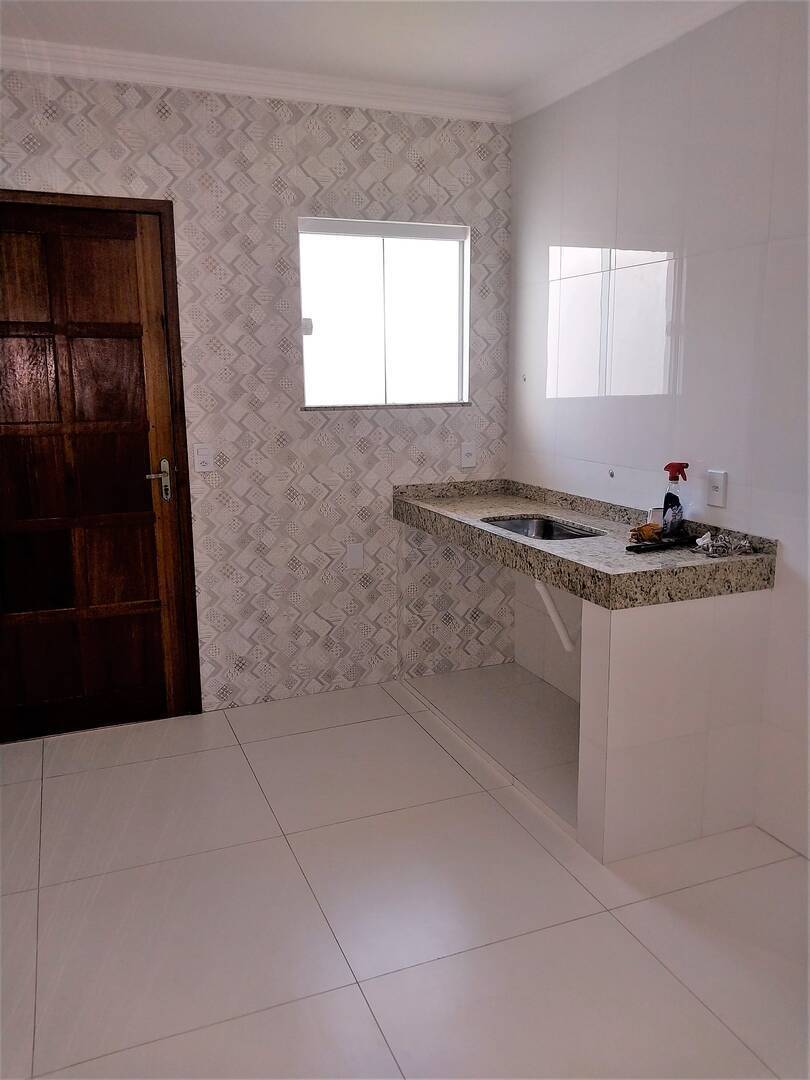 Casa à venda com 2 quartos, 90m² - Foto 9