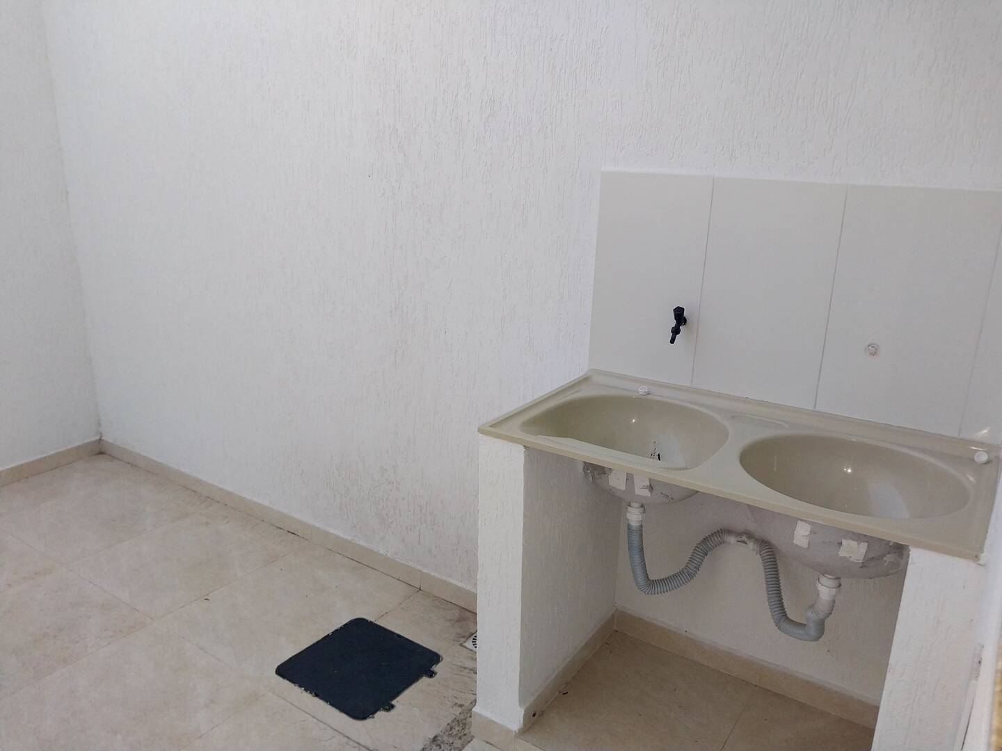 Casa à venda com 2 quartos, 90m² - Foto 17