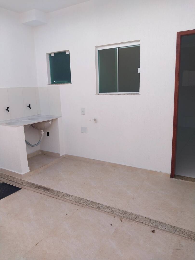 Casa à venda com 2 quartos, 90m² - Foto 16