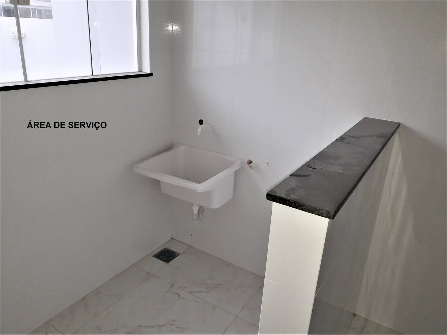 Casa à venda com 2 quartos, 80m² - Foto 13