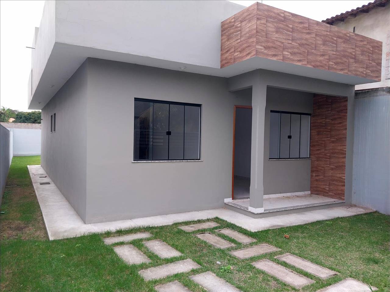 Casa à venda com 2 quartos, 225m² - Foto 3