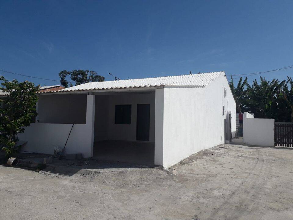 Casa para alugar com 2 quartos, 200m² - Foto 2