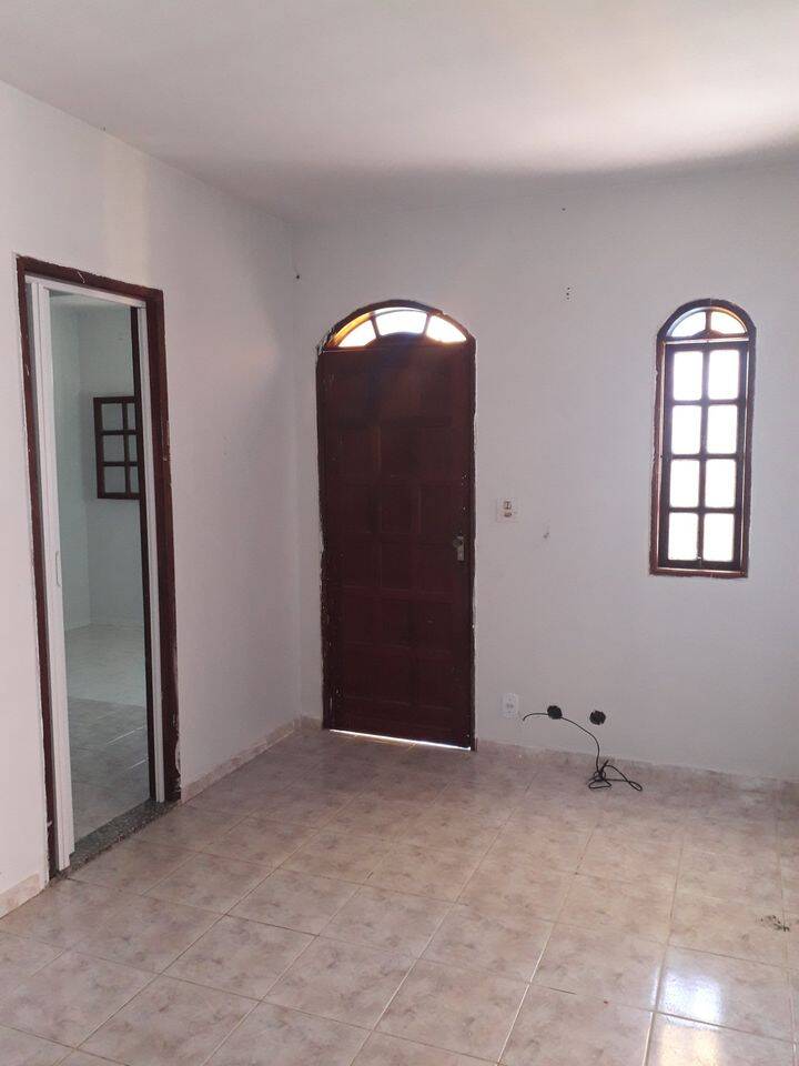 Casa para alugar com 2 quartos, 65m² - Foto 9