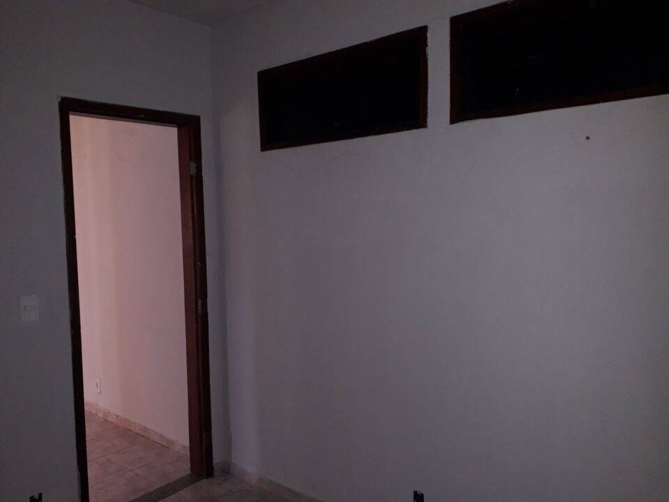 Casa para alugar com 2 quartos, 65m² - Foto 13