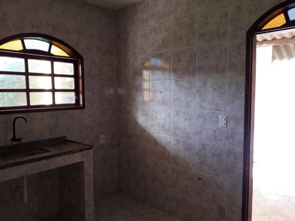 Casa para alugar com 2 quartos, 65m² - Foto 17