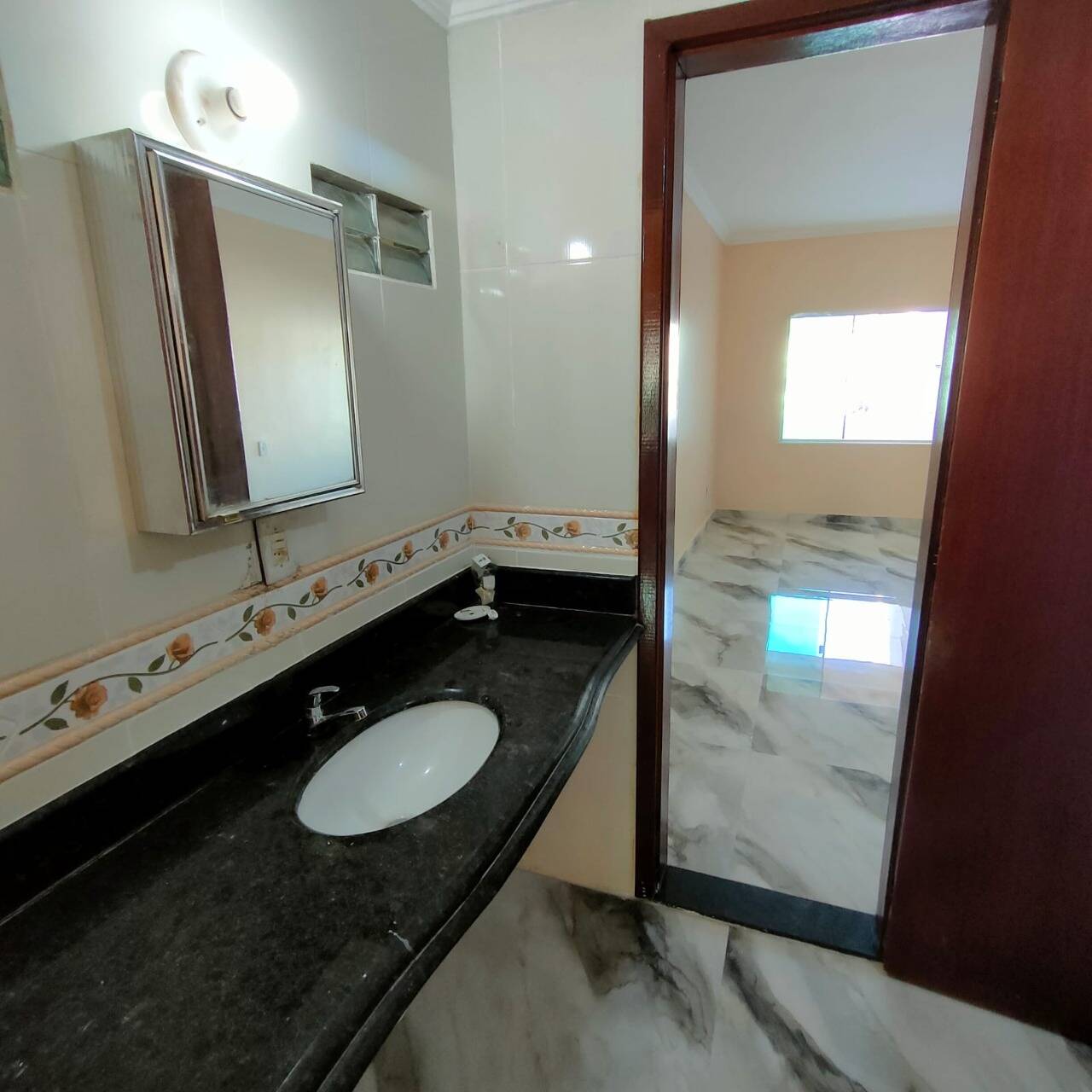 Casa para alugar com 3 quartos, 100m² - Foto 10